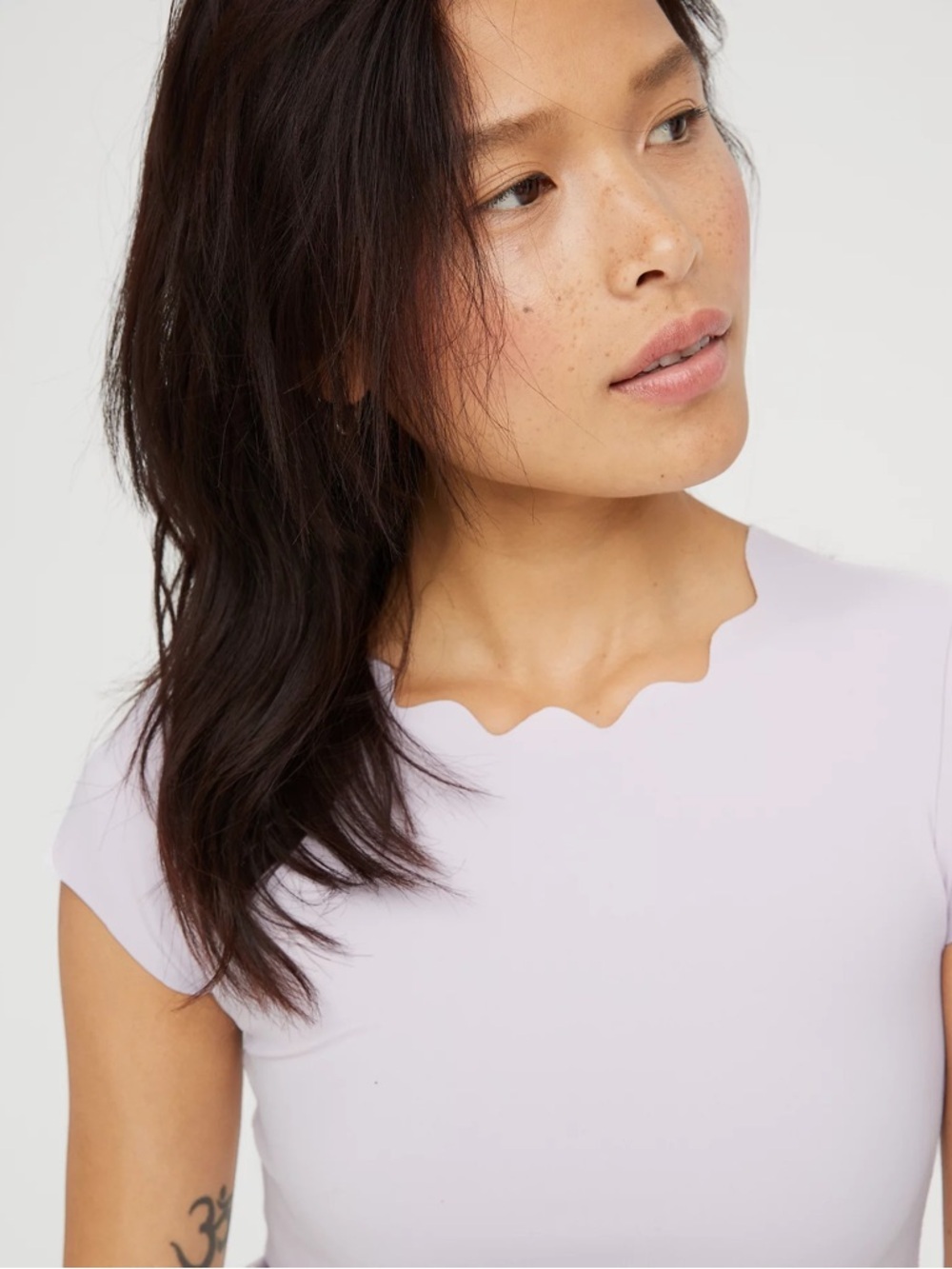 OFFLINE By Aerie Goals Scallop Tee in Lilac Ice, size Large. - Picture 2 of 8